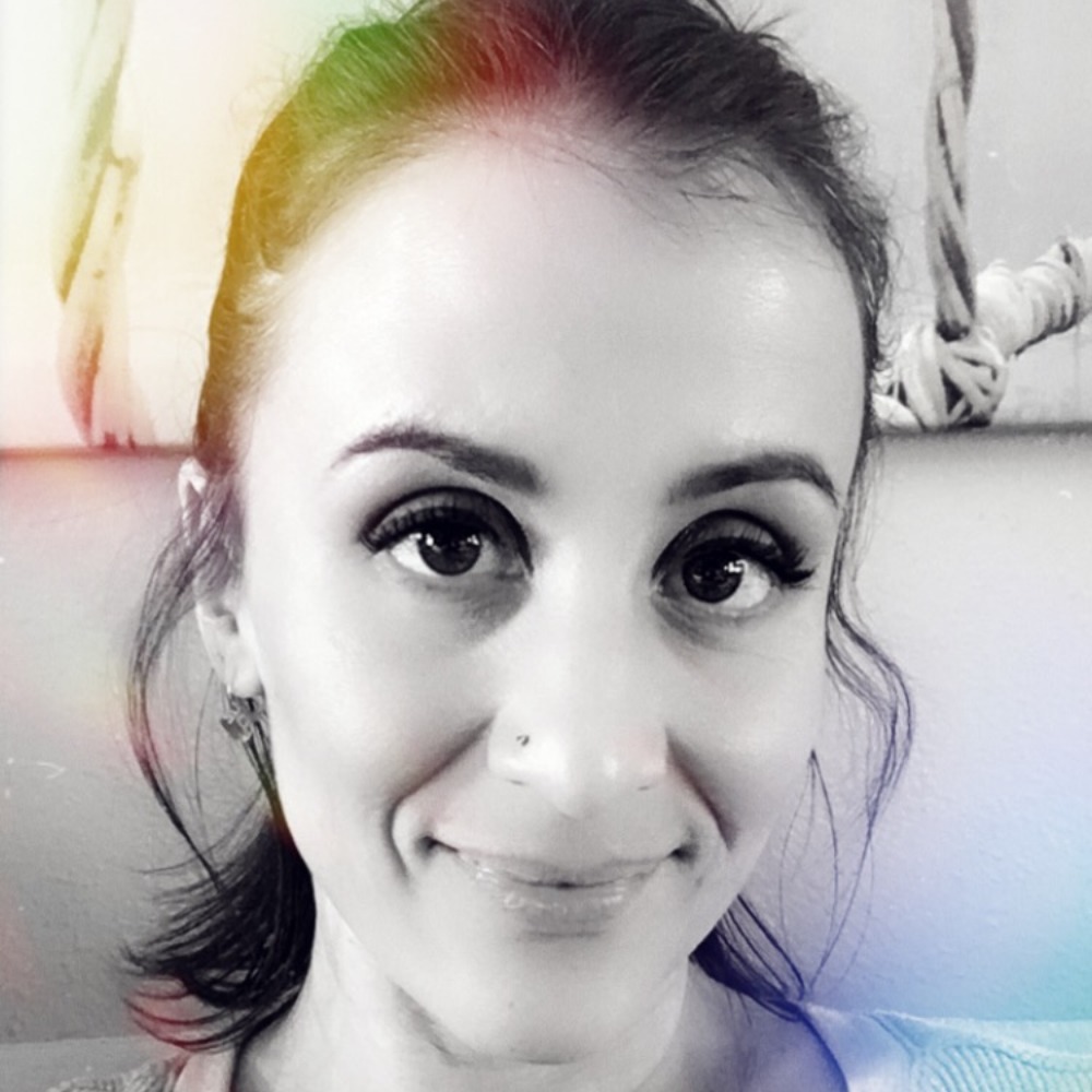 Meet your Posher, Julissa